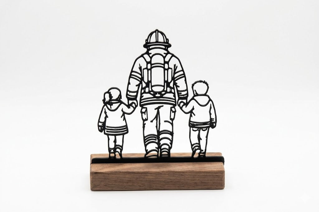 Feuerwehrmann mit Kindern – Dekoaufsteller