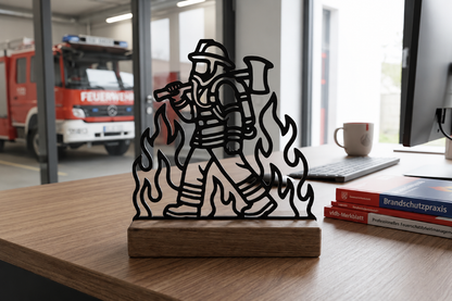 Feuerwehrmann im Einsatz – Dekoaufsteller